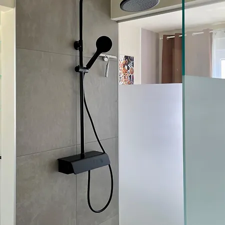 Apartamento Geschmacksvolle Mit Pool Nur 60 M Vom Fuer Bis 5 Personen