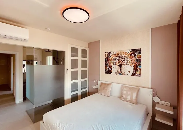 Geschmacksvolle Mit Pool Nur 60 M Vom Fuer Bis 5 Personen Appartement Maslenica