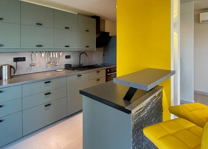 Geschmacksvolle Mit Pool Nur 60 M Vom Fuer Bis 5 Personen Appartement