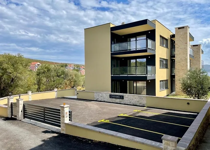 Geschmacksvolle Mit Pool Nur 60 M Vom Fuer Bis 5 Personen Appartement